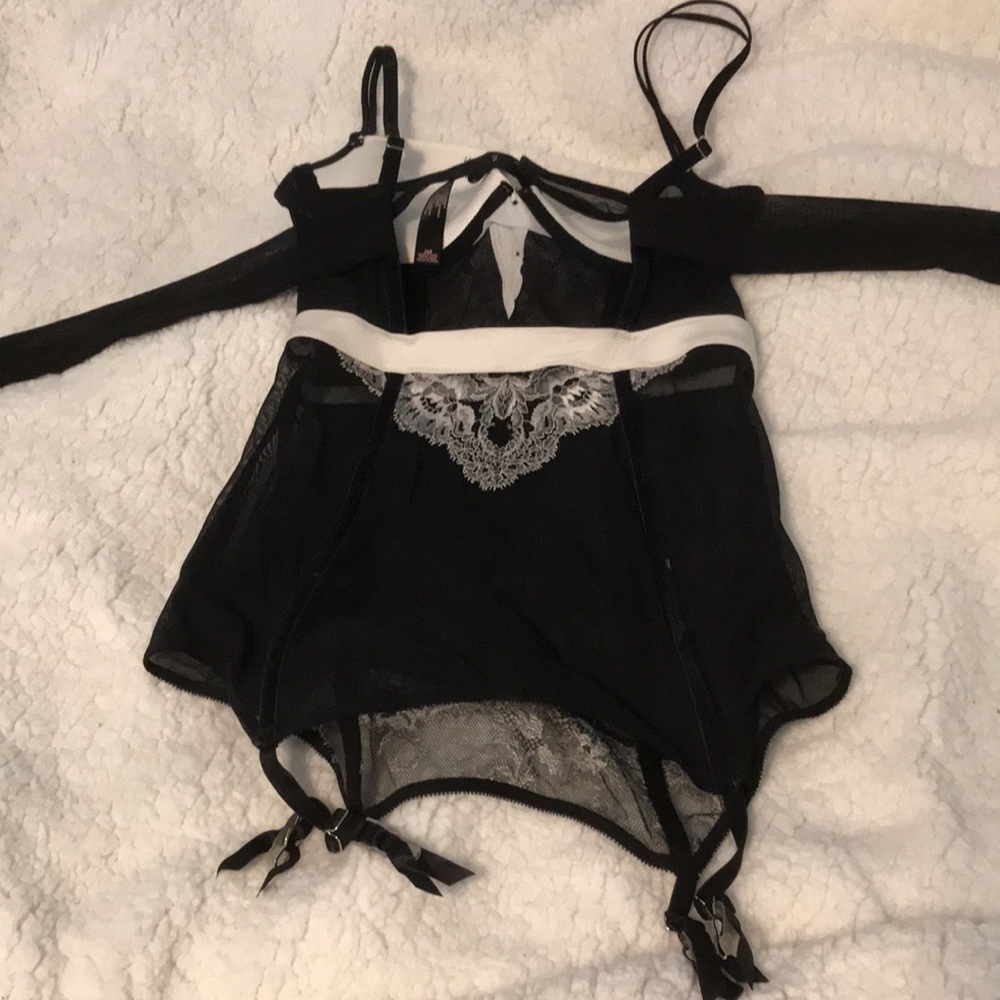 NWOT VS basque - Picture 3 of 4